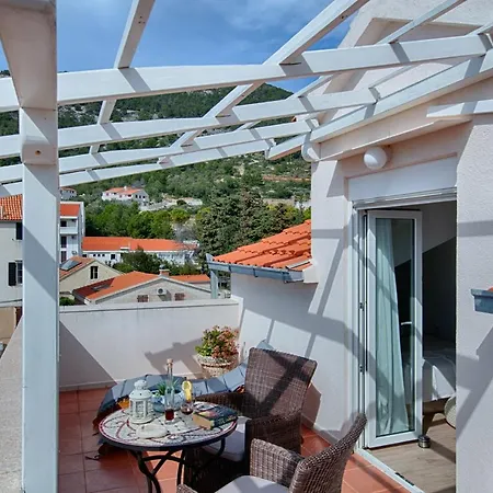 Apartments Dubra Komiza Exterior photo