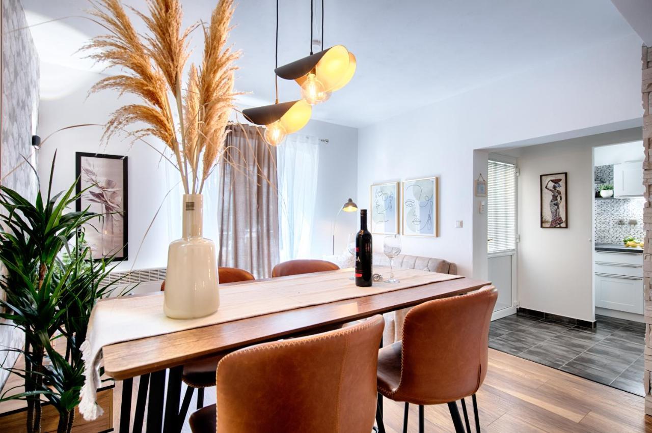 Dubra Apartment *