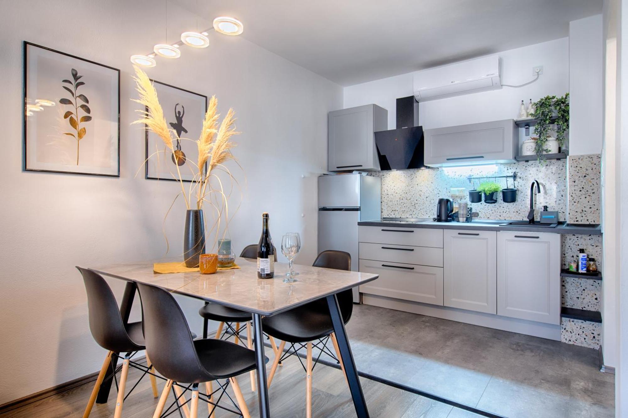 Dubra Apartment *